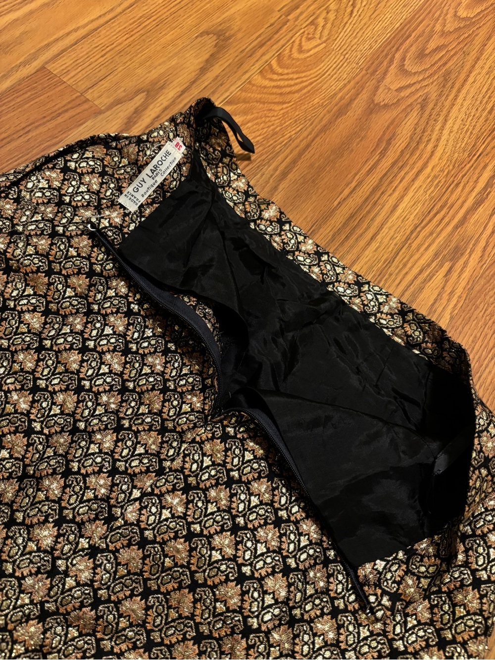 1960s Floral Metallic Brocade Skirt - Picture 4 of 9